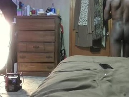 Screen Grab from 2damnfreaky