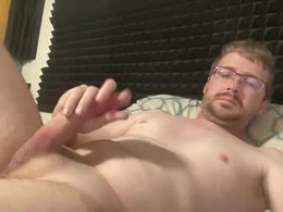 Screen Grab from 7inchcock465304