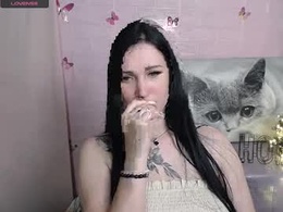 Screen Grab from _annacutes