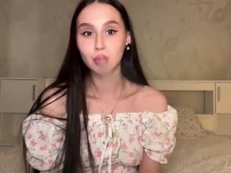 Screen Grab from _babydoll___