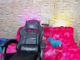 Screen Grab from _cataleya_queen