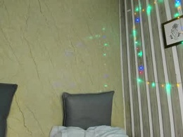 Screen Grab from _chloecollins