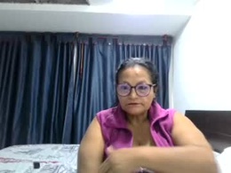 Screen Grab from _cristal15