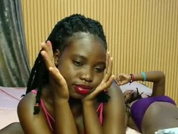 Screen Grab from _elinah