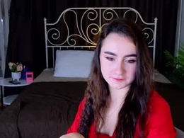 Screen Grab from _katherinee_