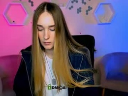 Screen Grab from _kellykitten_