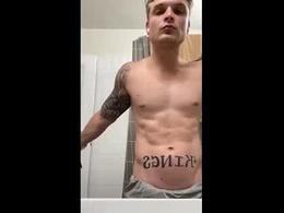Screen Grab from _king_kev