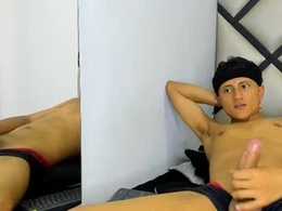 Screen Grab from _leohot_