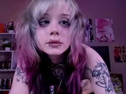 Screen Grab from _lollyshy_