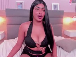 Screen Grab from _luna_rossee_