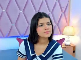 Screen Grab from _maskedgirl_