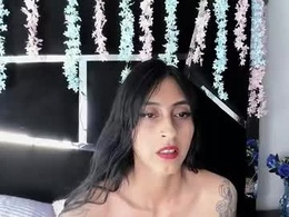 Screen Grab from _meganlee_