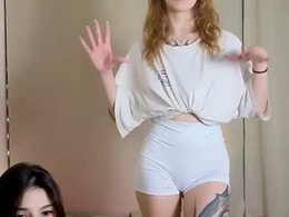 Screen Grab from _sofimoon_
