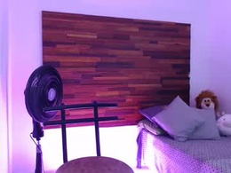 Screen Grab from aarom_