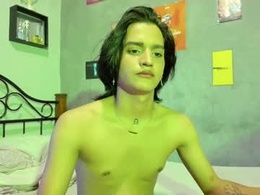 Screen Grab from aaron_darkus