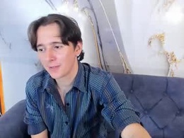 Screen Grab from aaron_latinmen