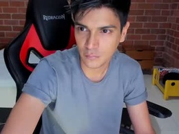 Screen Grab from aaron_latino
