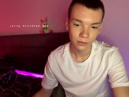 Screen Grab from aaron_stonee