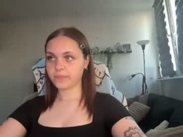 Screen Grab from abbyhotgirl
