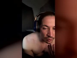 Screen Grab from abraham_flores11