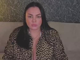 Screen Grab from adele_crown