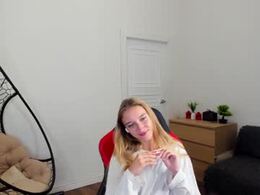 Screen Grab from adelelyv