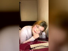 Screen Grab from adelinavolkova