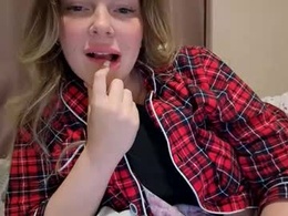 Screen Grab from agnessexyx