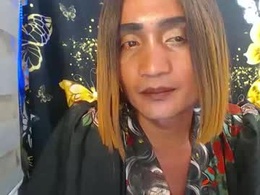 Screen Grab from ainamie_bigcock