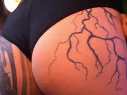 Screen Grab from akaliluna