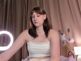 Screen Grab from akelia_reeve