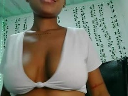 Screen Grab from akemy_saunderz