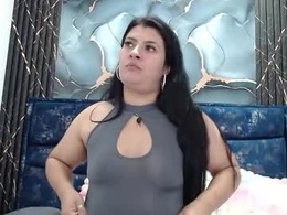 Screen Grab from alayalee1