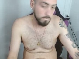 Screen Grab from alejandrogh1515