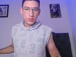 Screen Grab from alejo_ken807856