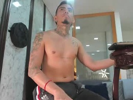 Screen Grab from alejo_strong24