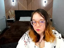 Screen Grab from aleks_caste