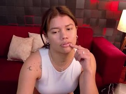 Screen Grab from alessiamonroe_