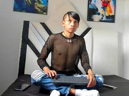 Screen Grab from alexandro_bover