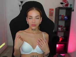 Screen Grab from alexxisky