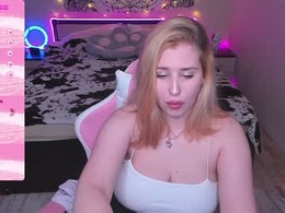 Screen Grab from alice___miss