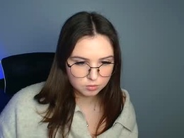 Screen Grab from alice_alic_e