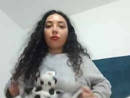 Screen Grab from alice_allia