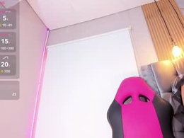 Screen Grab from aliceefox1
