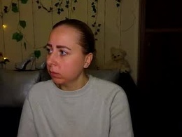 Screen Grab from alicewonderkiss