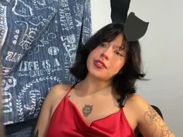 Screen Grab from aliciia_23