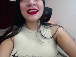 Screen Grab from aliison_hott