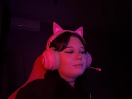 Screen Grab from alinalovelove