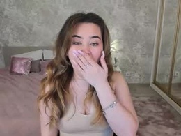 Screen Grab from alineleee