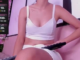 Screen Grab from alisaa_skinny_